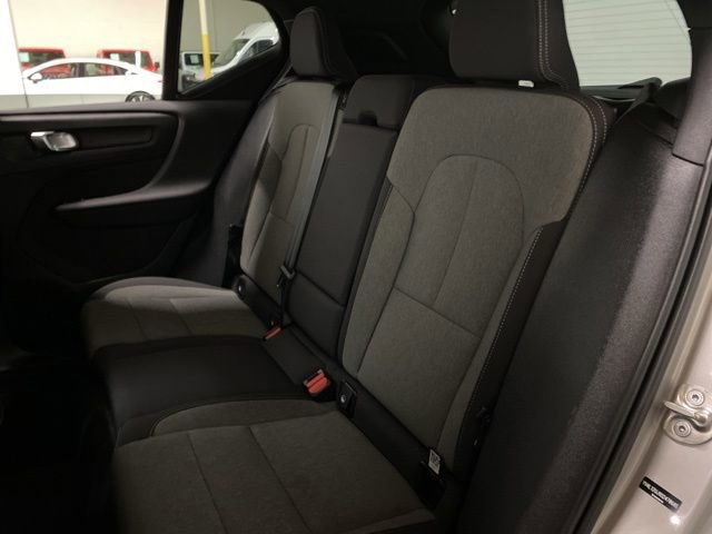 Used 2025 Volvo XC40 B5 Core AWD/4WD image 61