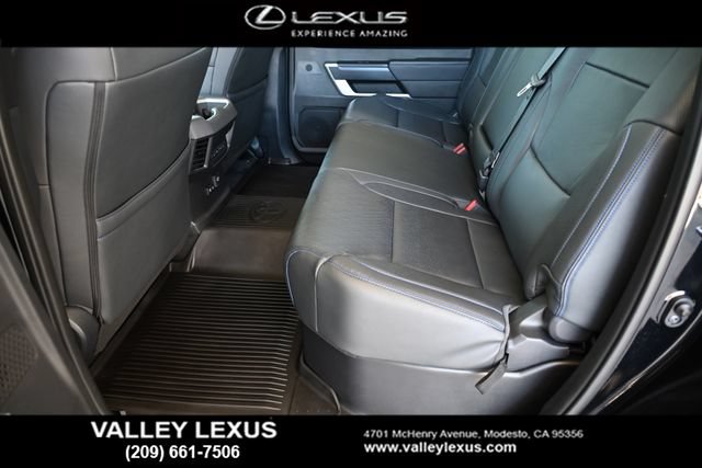 Used 2025 Toyota Tundra Platinum w/ TRD Off-Road Package AWD/4WD image 16