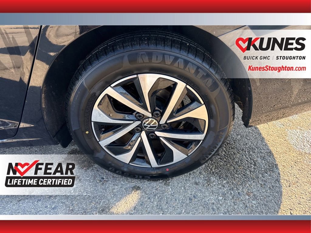 Used 2024 Volkswagen Jetta S image 17