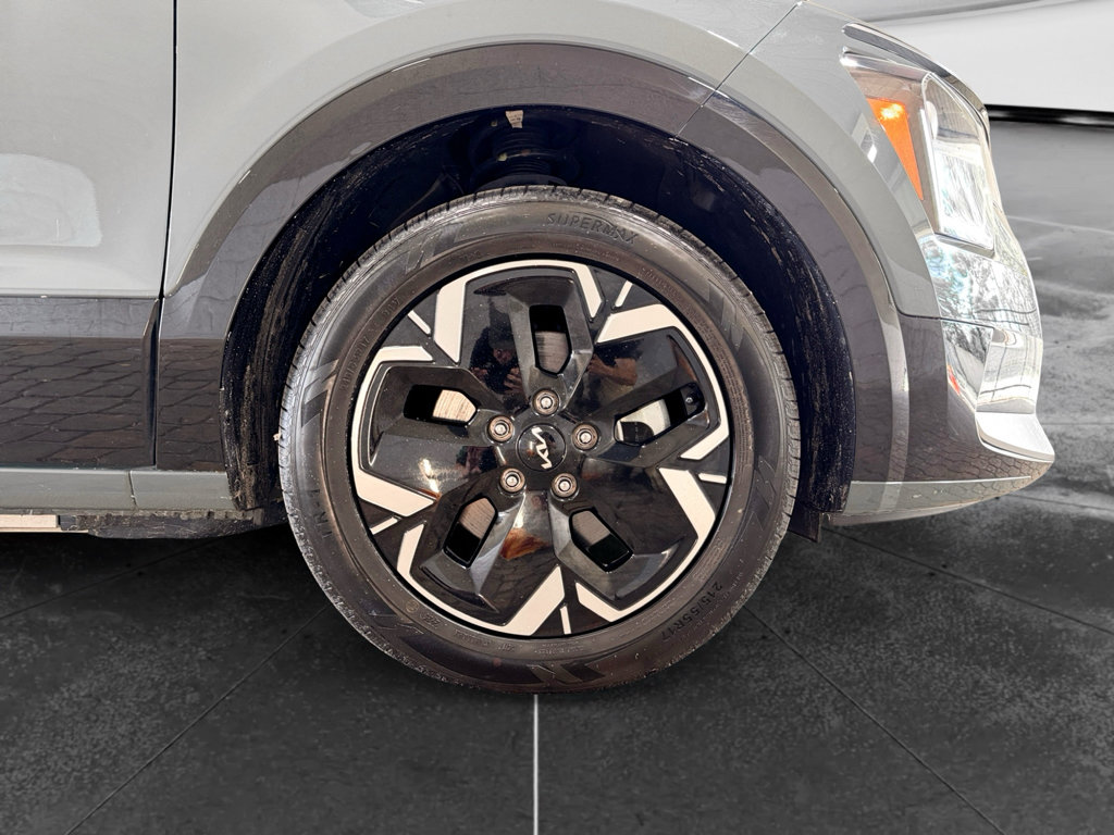 Used 2024 Kia Niro Wind w/ Wind Preserve Package FWD image 35
