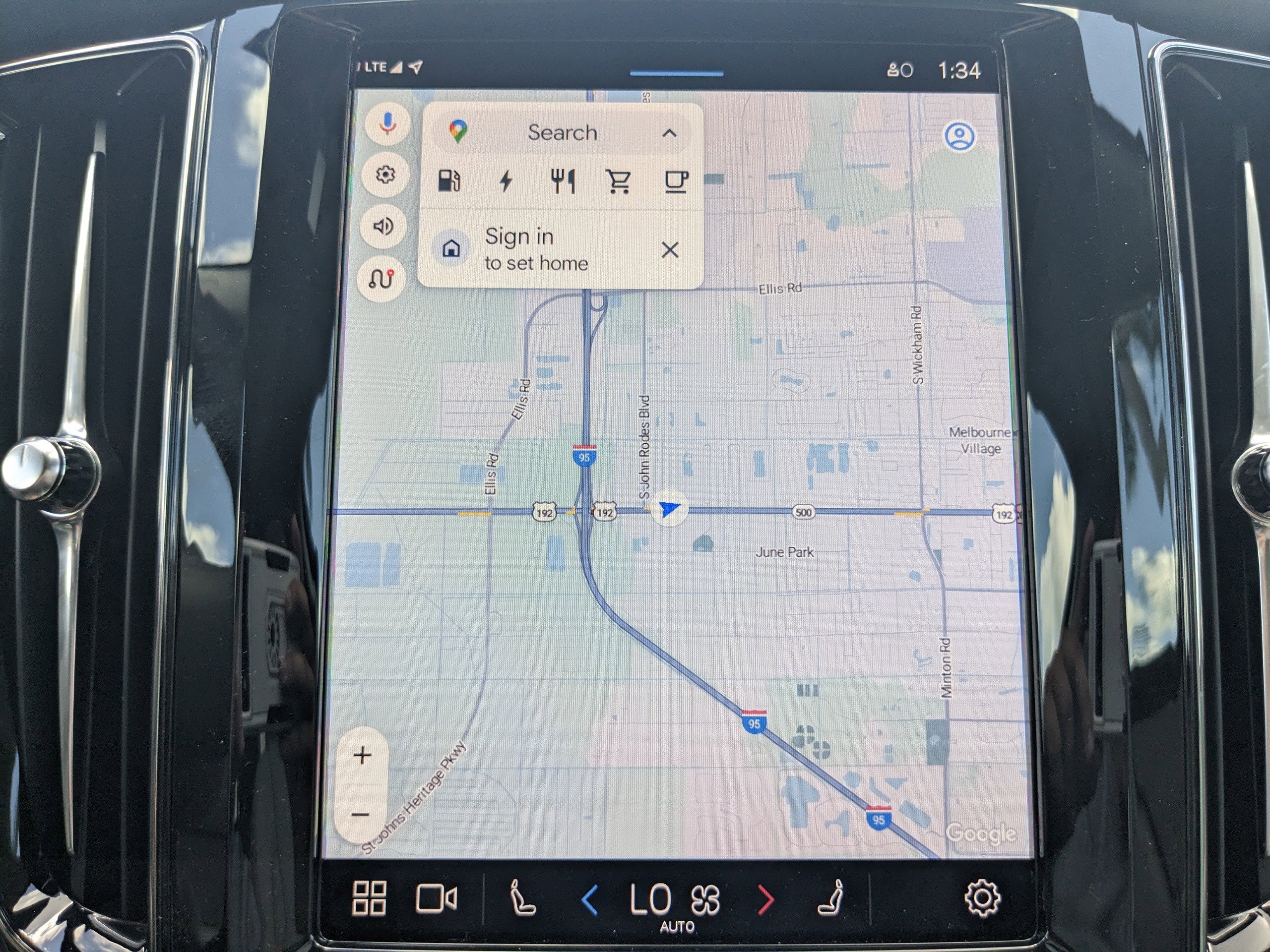 New 2025 Volvo XC60 T8 Core image 31