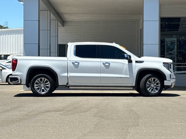 Used 2022 GMC Sierra 1500 Denali AWD/4WD image 2
