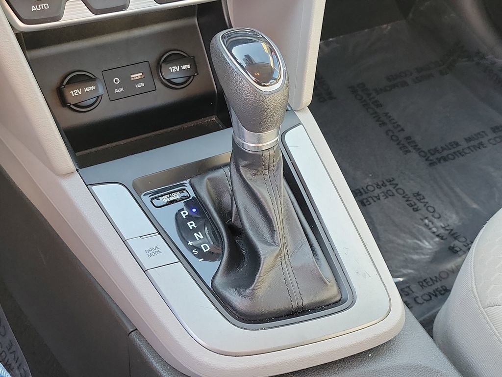 Used 2020 Hyundai Elantra SEL image 24