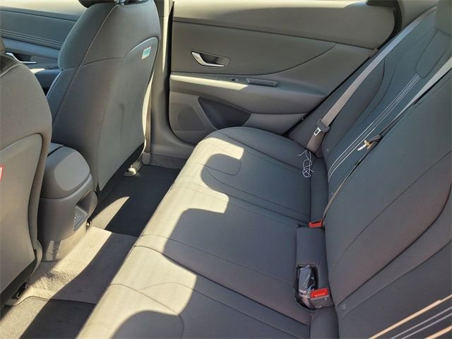 New 2025 Hyundai Elantra SEL image 22