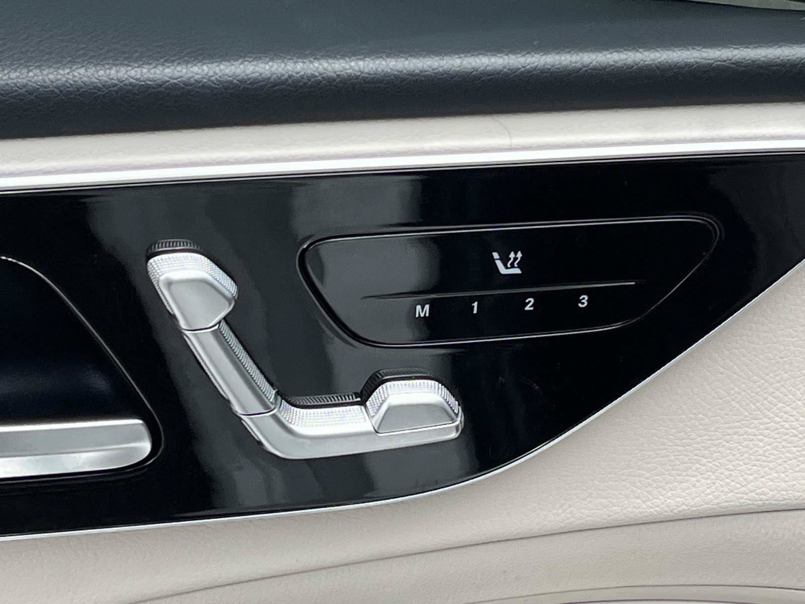 Certified 2024 Mercedes-Benz C 300 4MATIC Sedan image 25