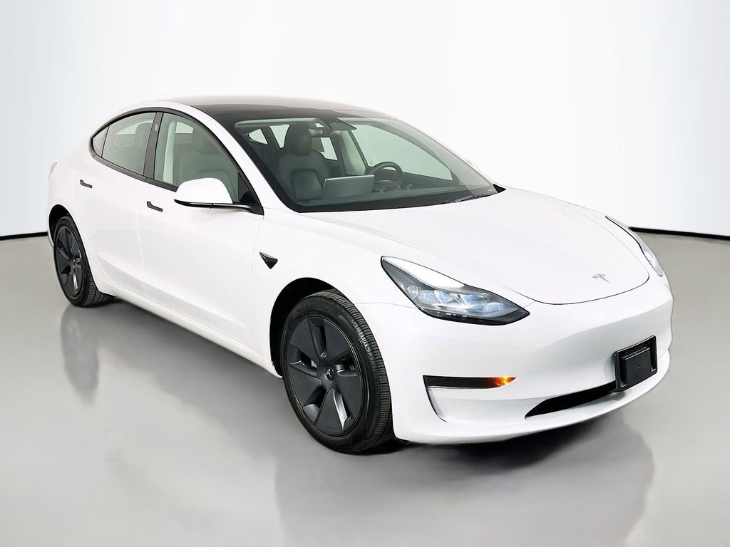 Used 2023 Tesla Model 3 Standard Range RWD image 4
