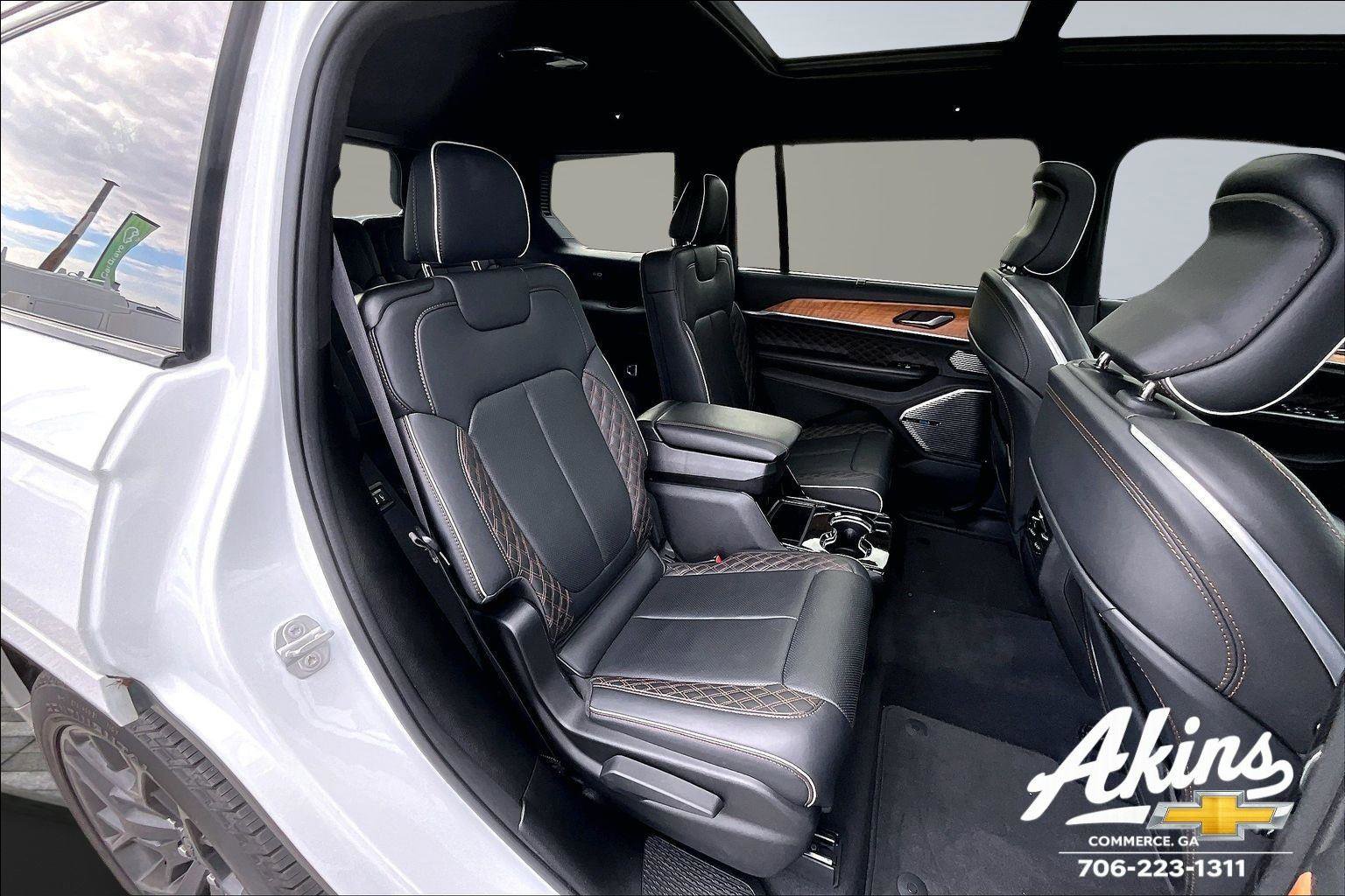 Used 2023 Jeep Grand Cherokee L Summit image 20