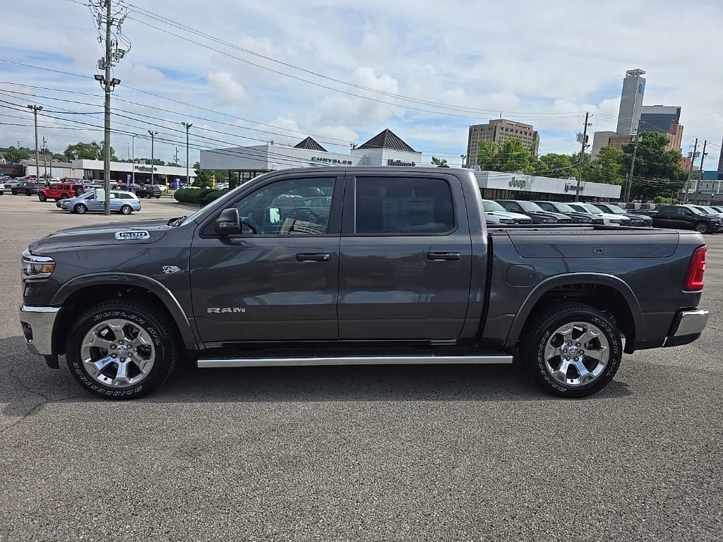 New 2026 RAM 1500 4x4 Crew Cab image 6
