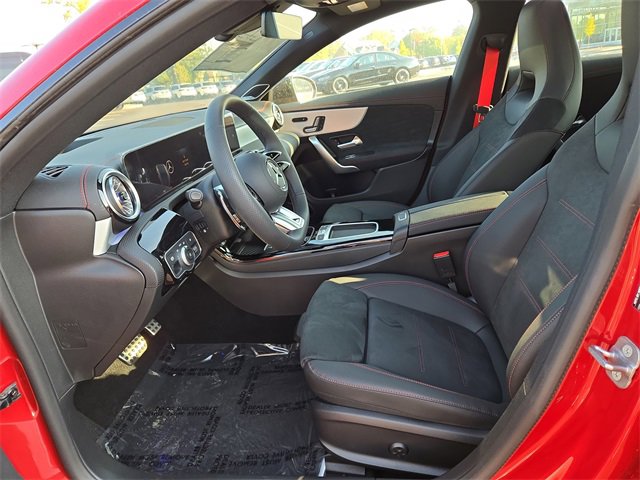New 2025 Mercedes-Benz CLA 35 AMG 4MATIC image 25