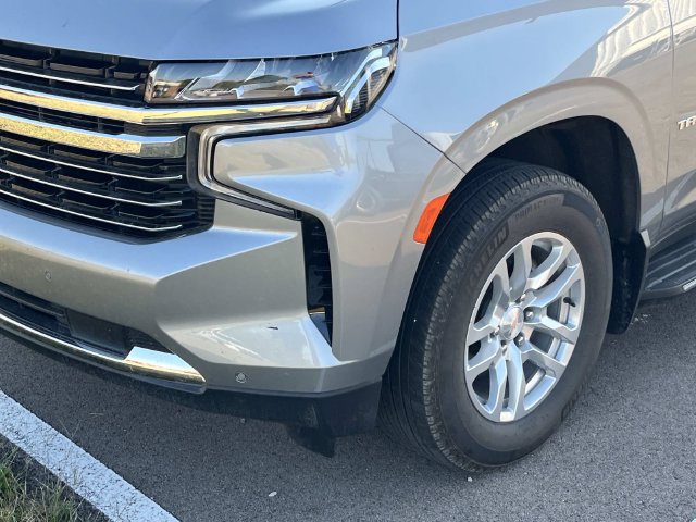 Certified 2024 Chevrolet Tahoe LT w/ Luxury Package AWD/4WD image 9
