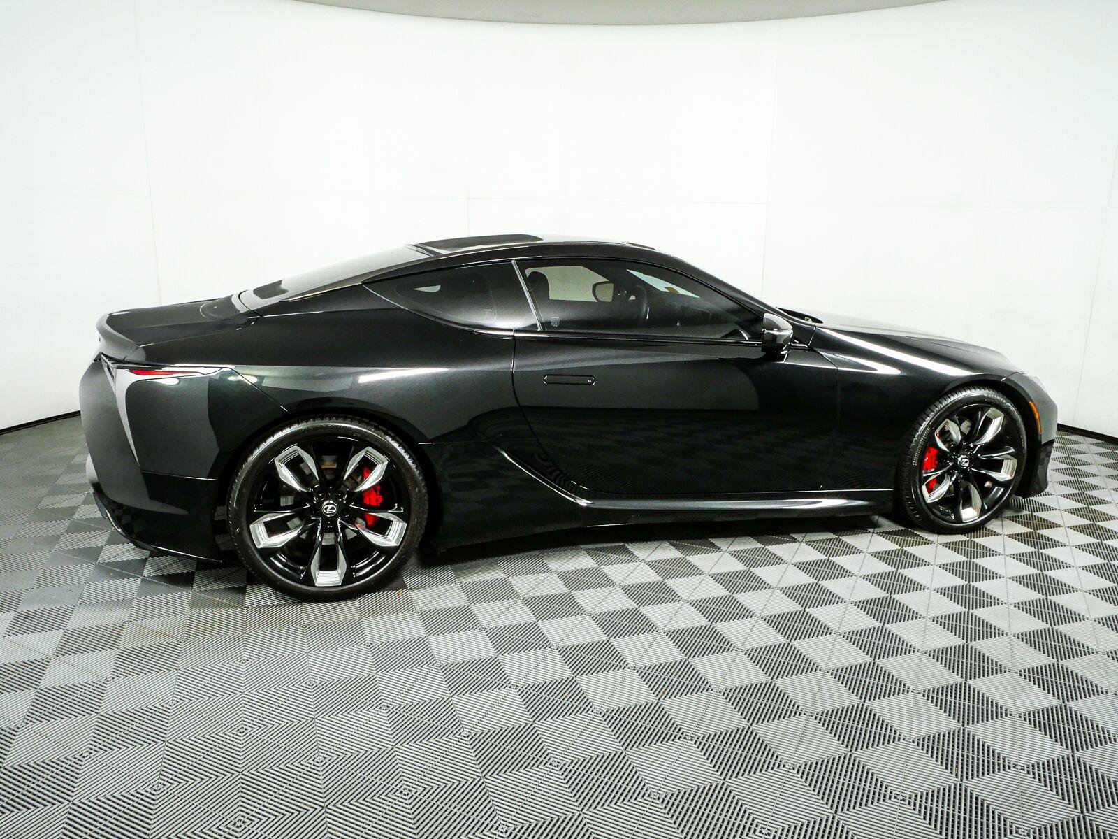 Used 2024 Lexus LC 500 Coupe w/ Sport Package RWD image 2