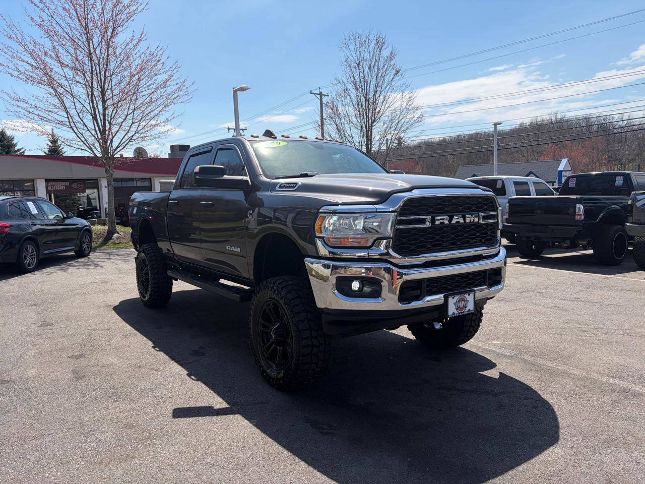 Used 2020 RAM 2500 Tradesman w/ Chrome Appearance Group AWD/4WD image 4