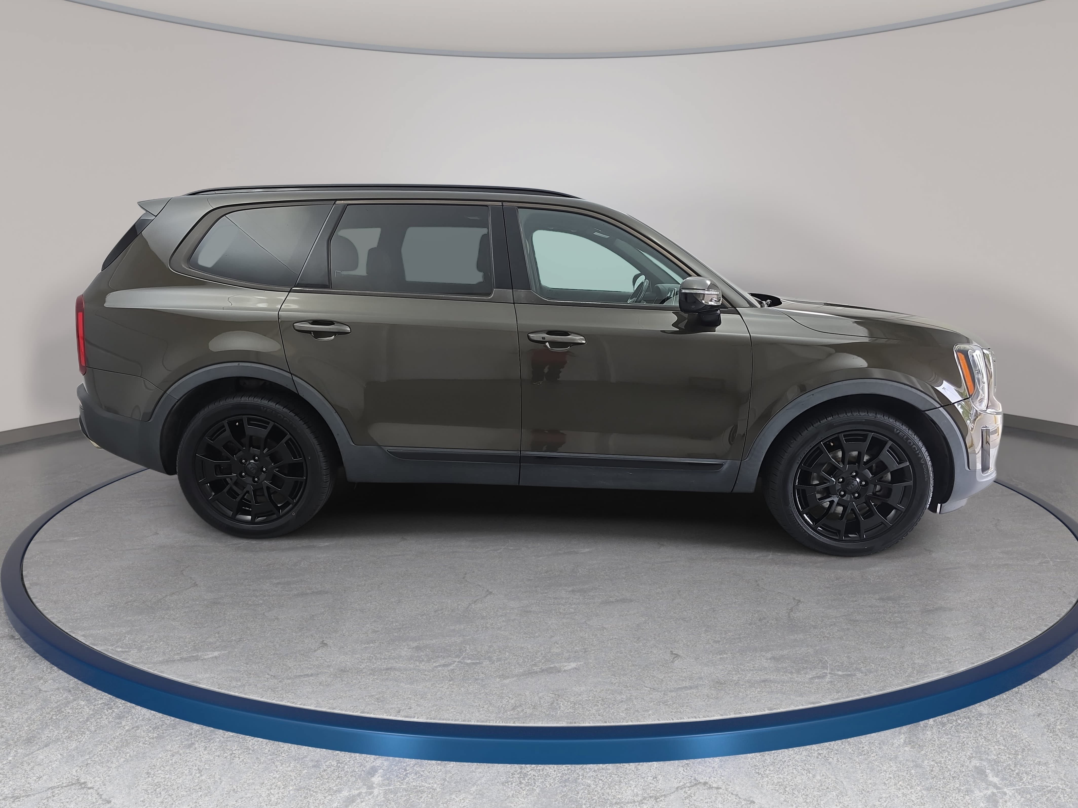 Used 2021 Kia Telluride SX w/ Nightfall Edition Package AWD/4WD image 4