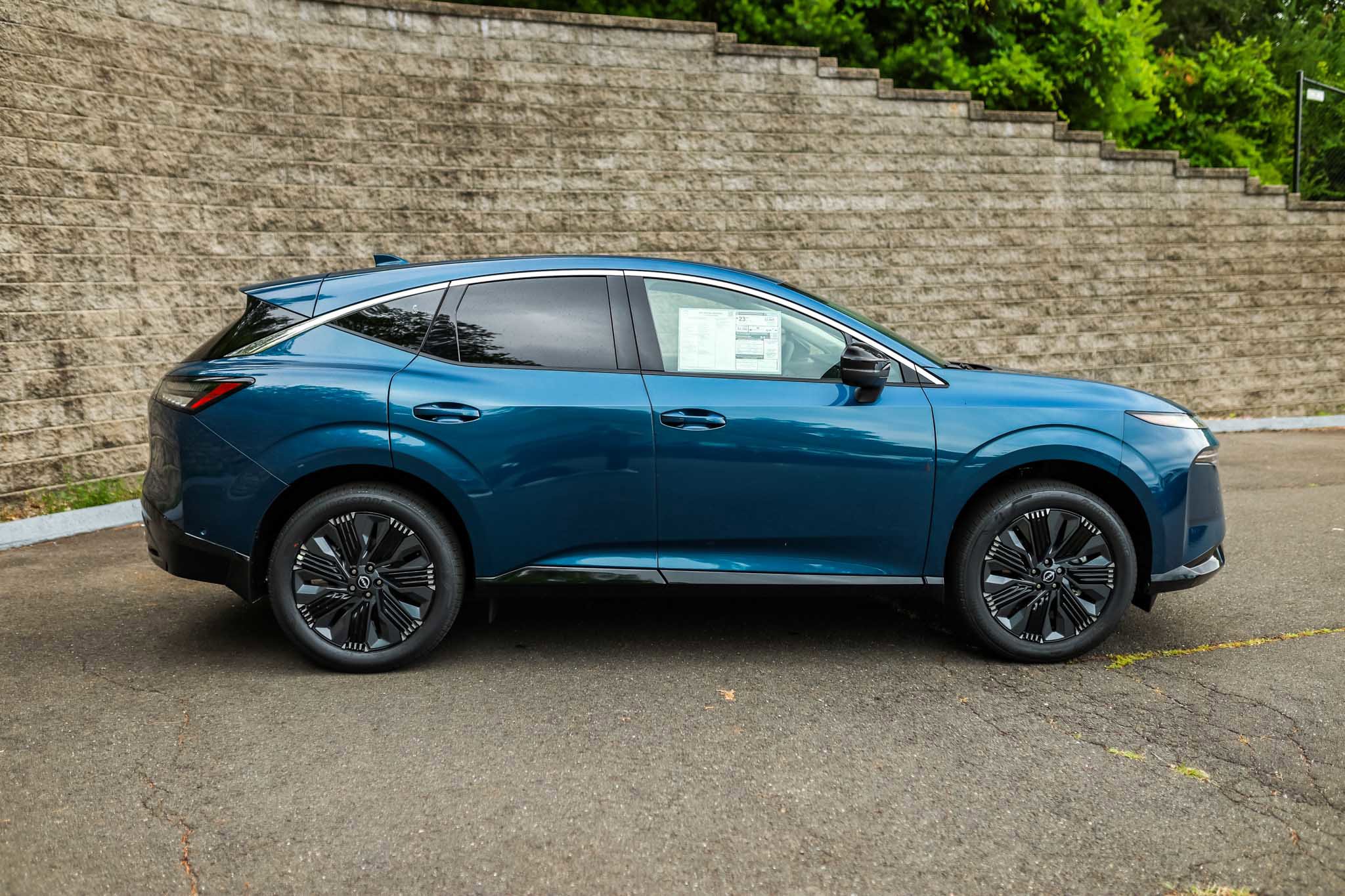 New 2025 Nissan Murano Platinum w/ Cargo Package image 2
