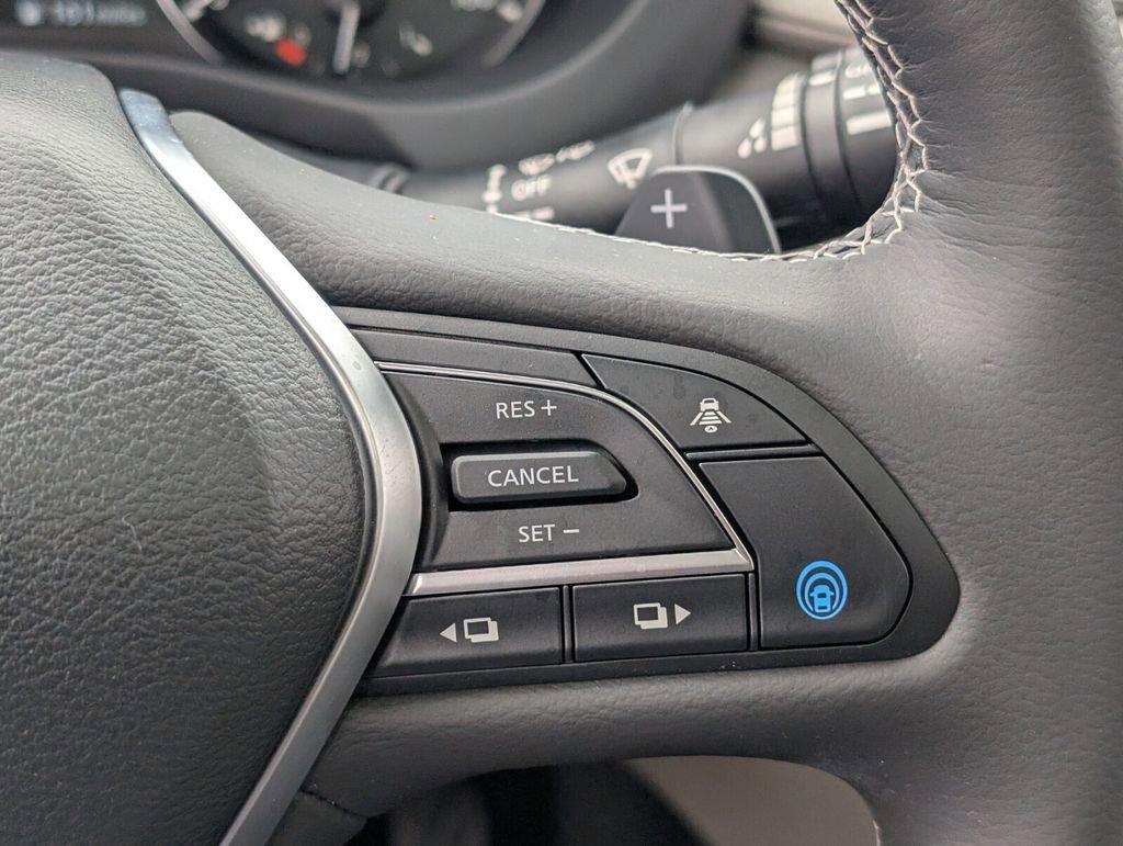 Used 2023 INFINITI QX50 Luxe image 25