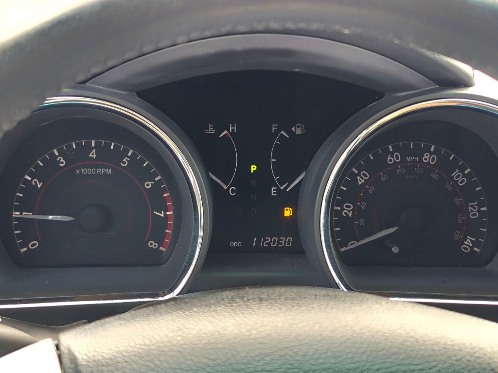 Used 2011 Toyota Highlander SE w/ Tow Pkg FWD image 6