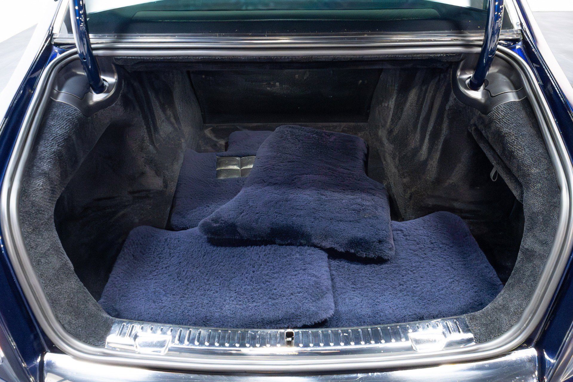 Used 2021 Rolls-Royce Phantom Sedan RWD image 66