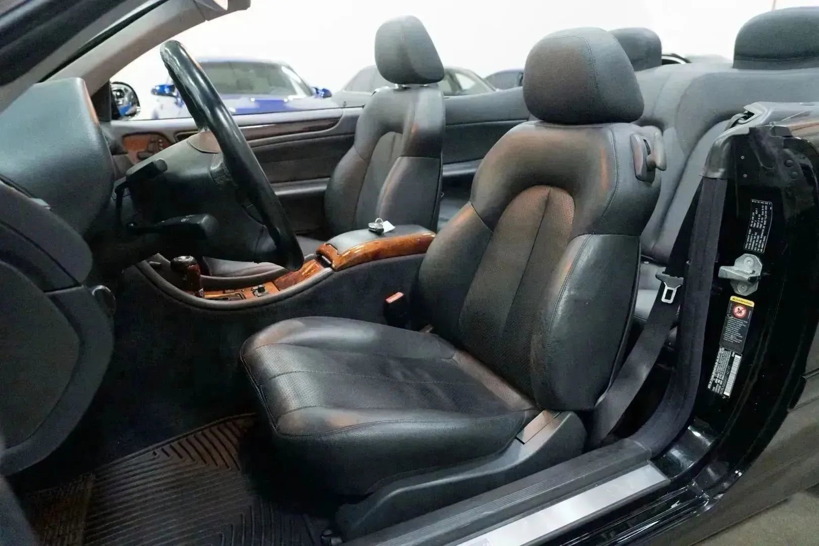 Used 2003 Mercedes-Benz CLK 320 Cabriolet image 15