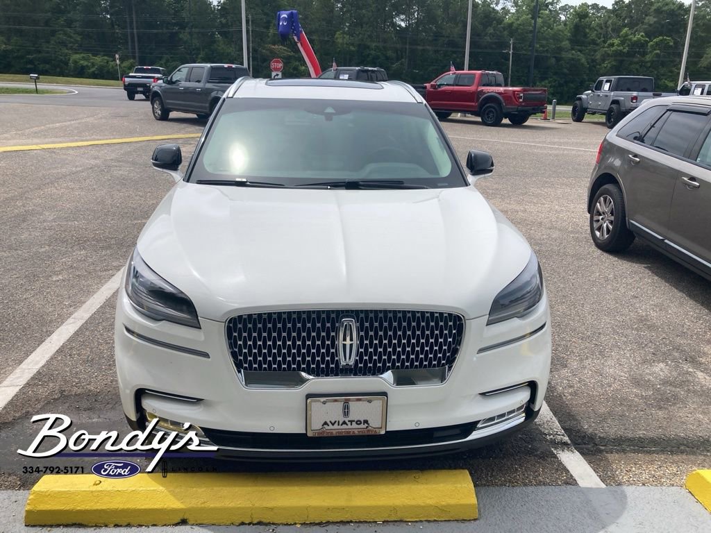 Used 2020 Lincoln Aviator Reserve w/ Equipment Group 201A RWD image 2