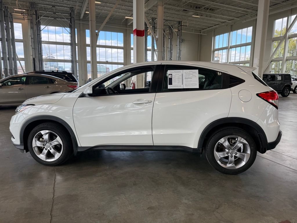Used 2022 Honda HR-V LX image 6
