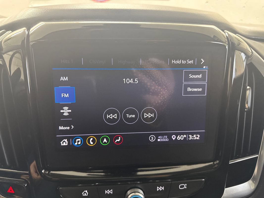 Used 2021 Chevrolet Traverse Premier w/ Redline Edition AWD/4WD image 20