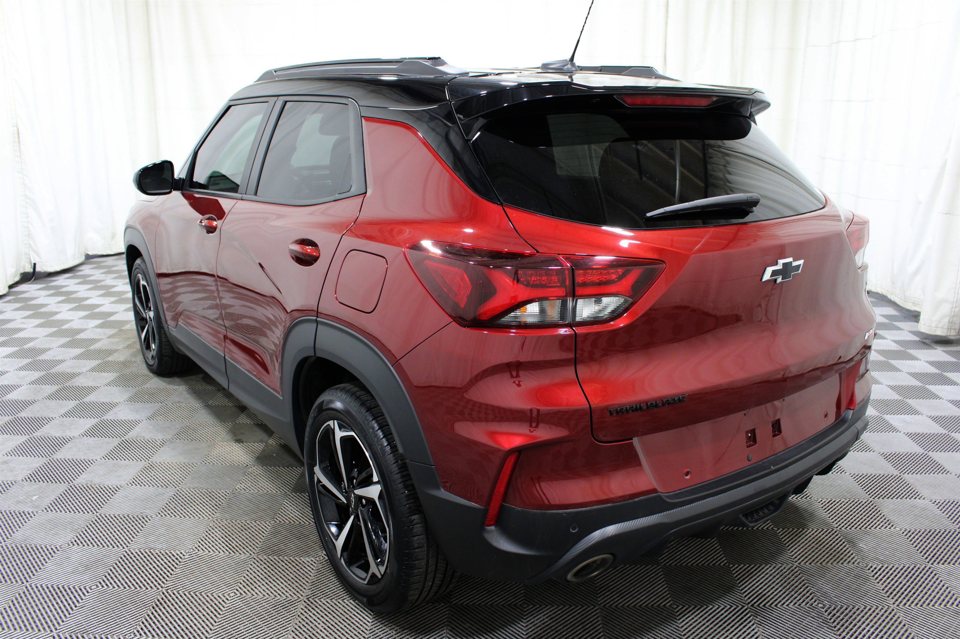 Used 2022 Chevrolet TrailBlazer RS w/ Sun and Liftgate Package image 31