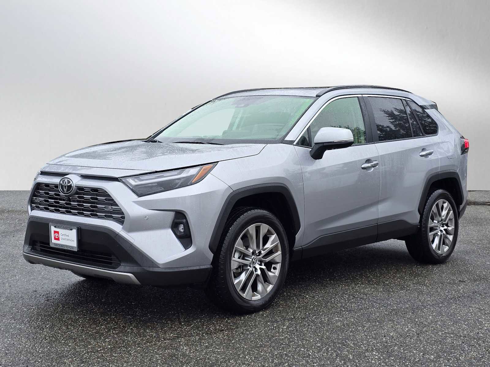 Used 2023 Toyota RAV4 Limited image 3
