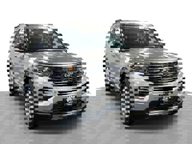 Used 2022 Ford Explorer XLT w/ Equipment Group 202A image 1