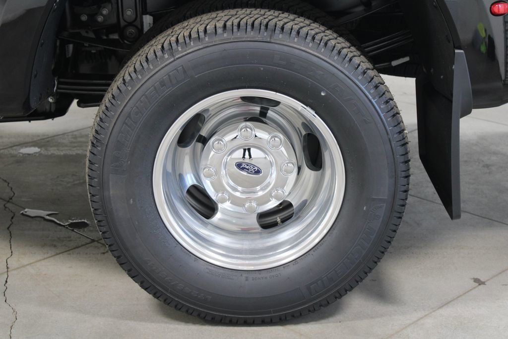 New 2026 Ford F350 4x4 Crew Cab DRW Super Duty image 20
