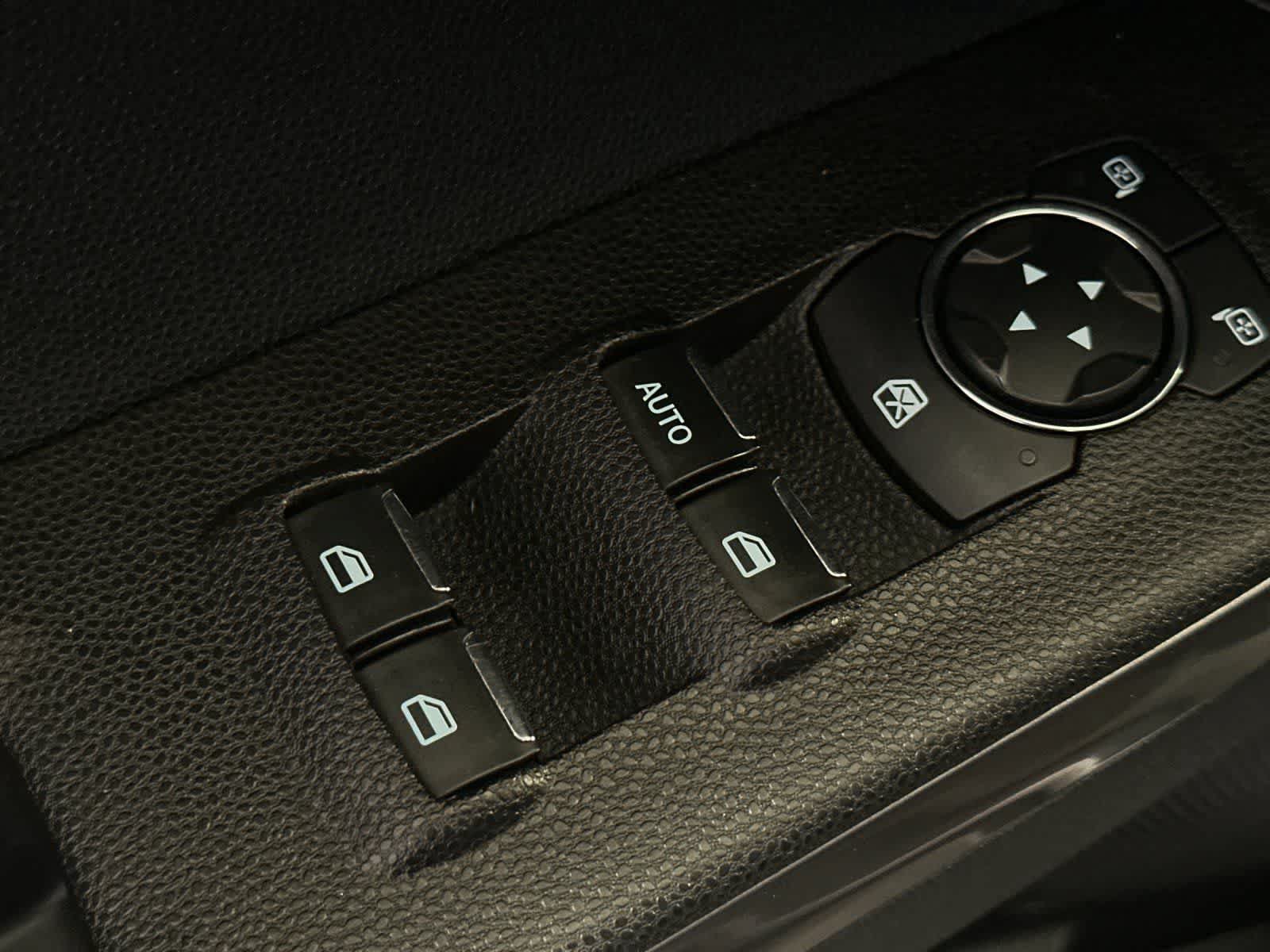 Used 2021 Ford EcoSport SE w/ SE Convenience Package FWD image 14