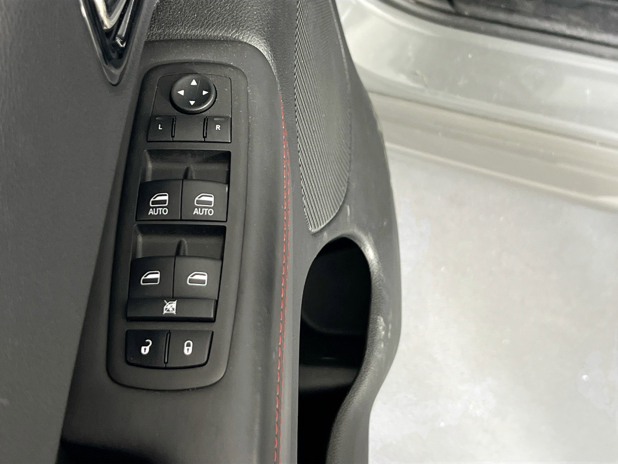 Used 2023 Dodge Durango GT AWD/4WD image 18
