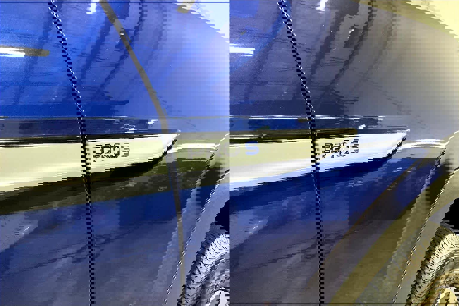 Used 2022 Volkswagen ID.4 Pro S image 11