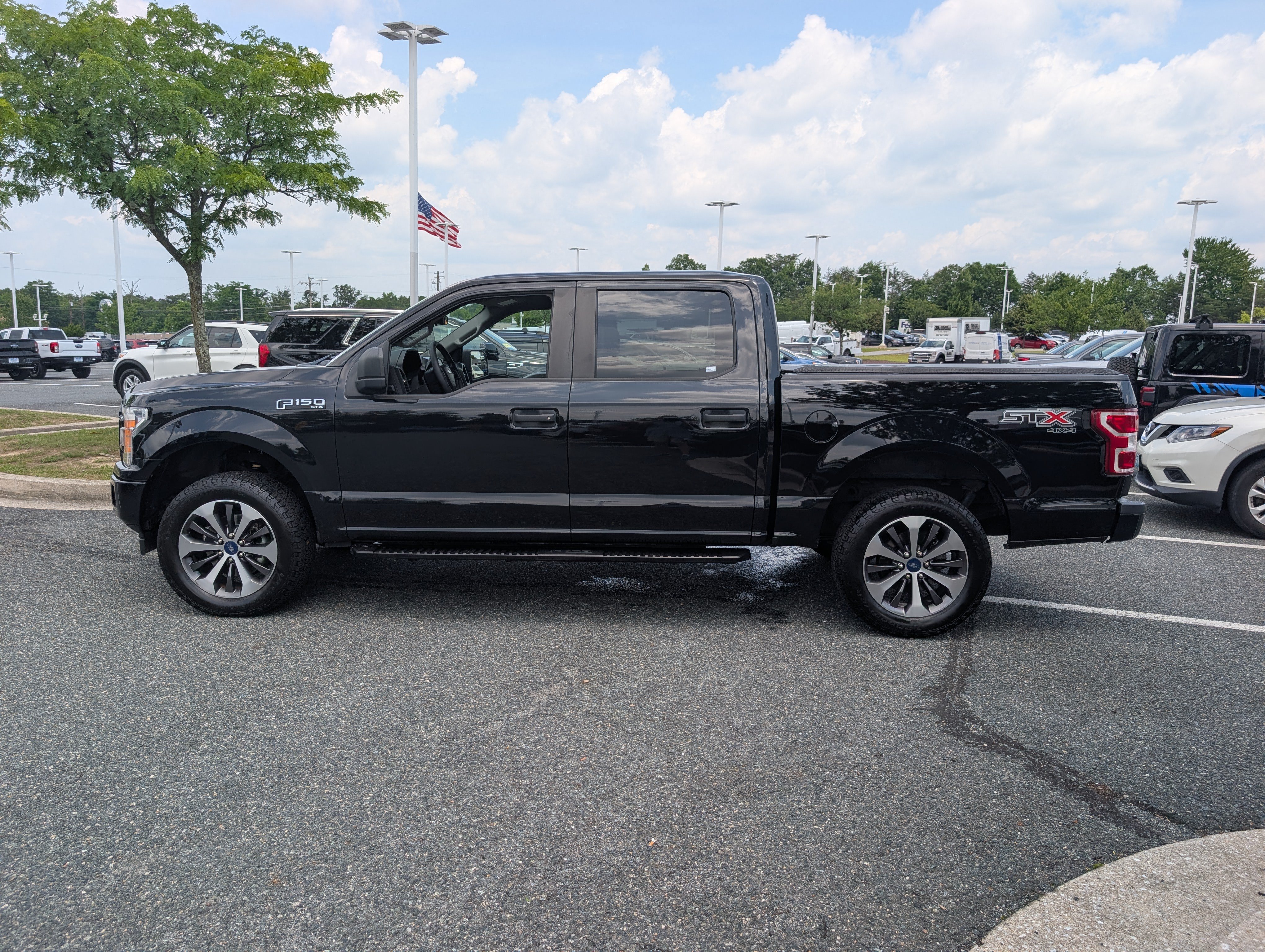 Used 2019 Ford F150 XL w/ Equipment Group 101A Mid AWD/4WD image 6