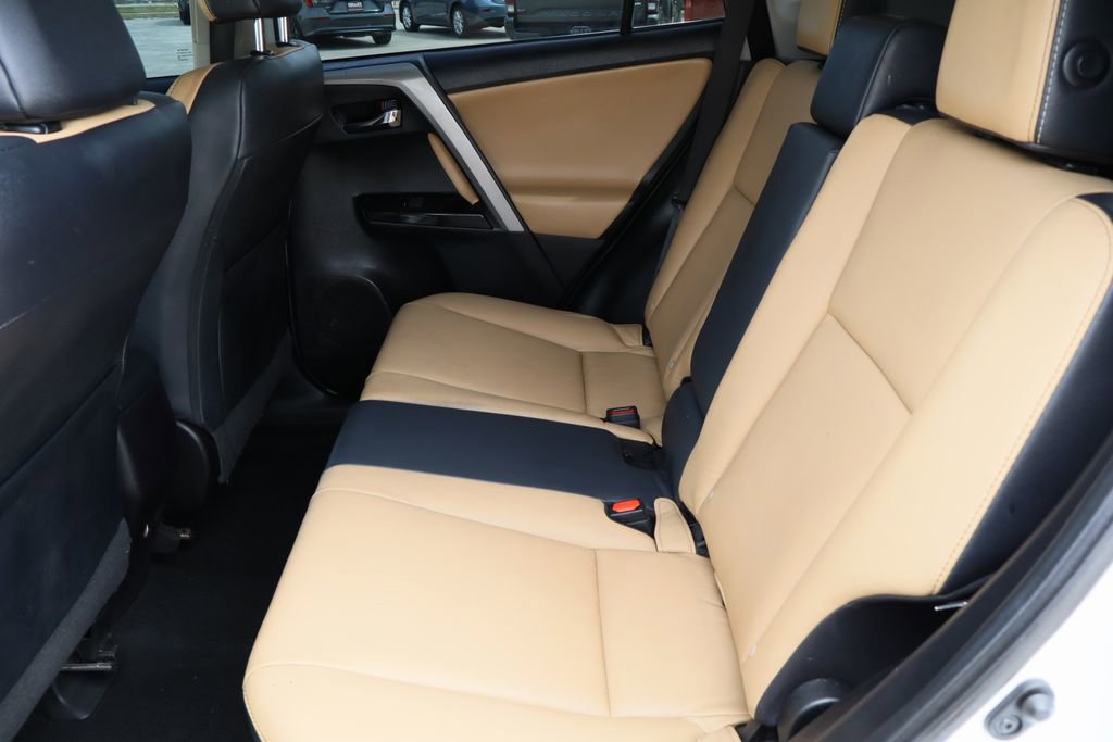 Used 2018 Toyota RAV4 Limited w/ Advanced Technology Package image 23
