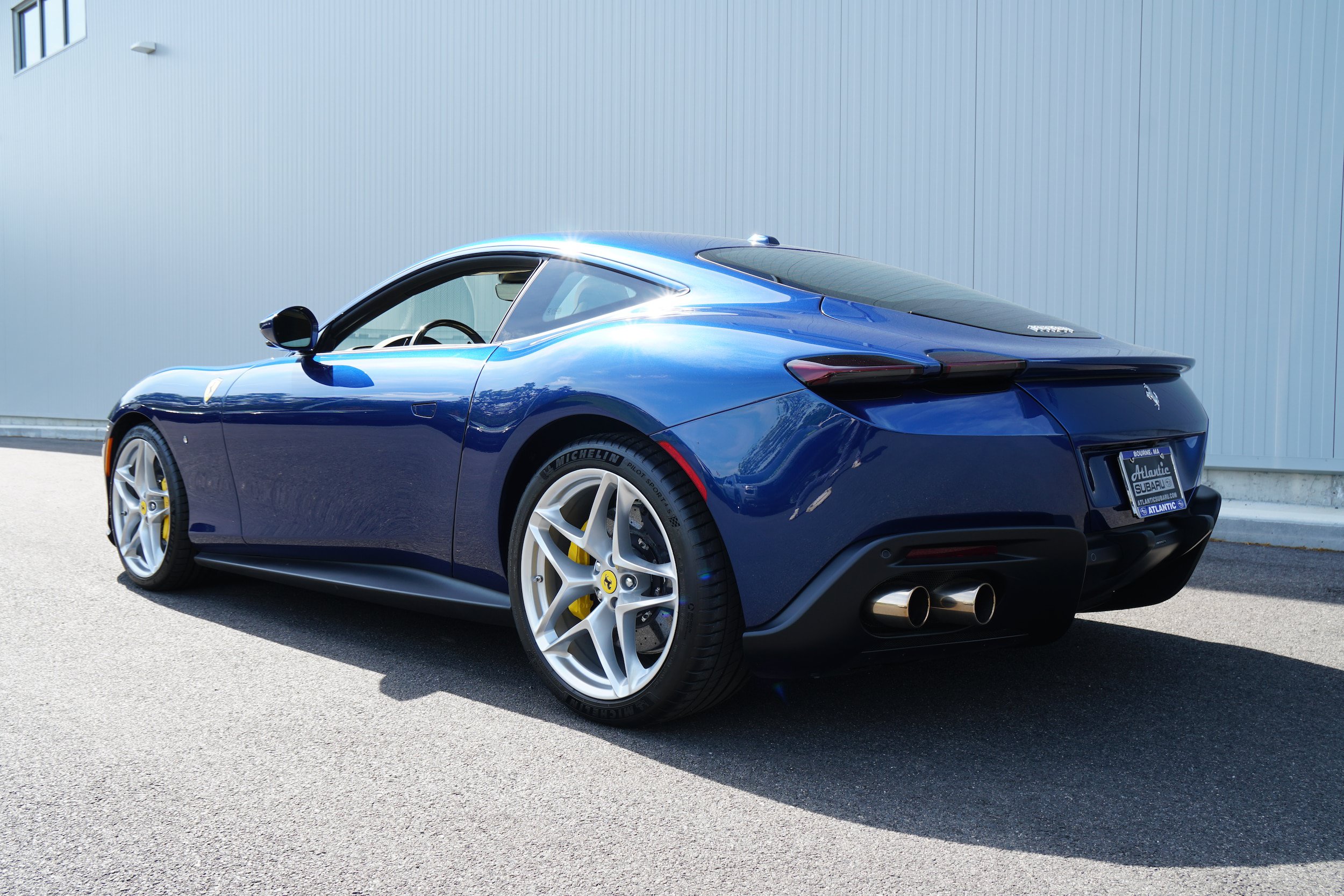 Used 2022 Ferrari Roma RWD image 7