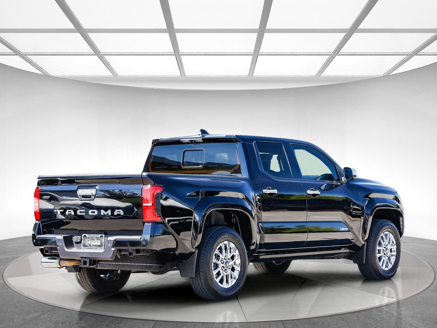 Used 2025 Toyota Tacoma Limited AWD/4WD image 4