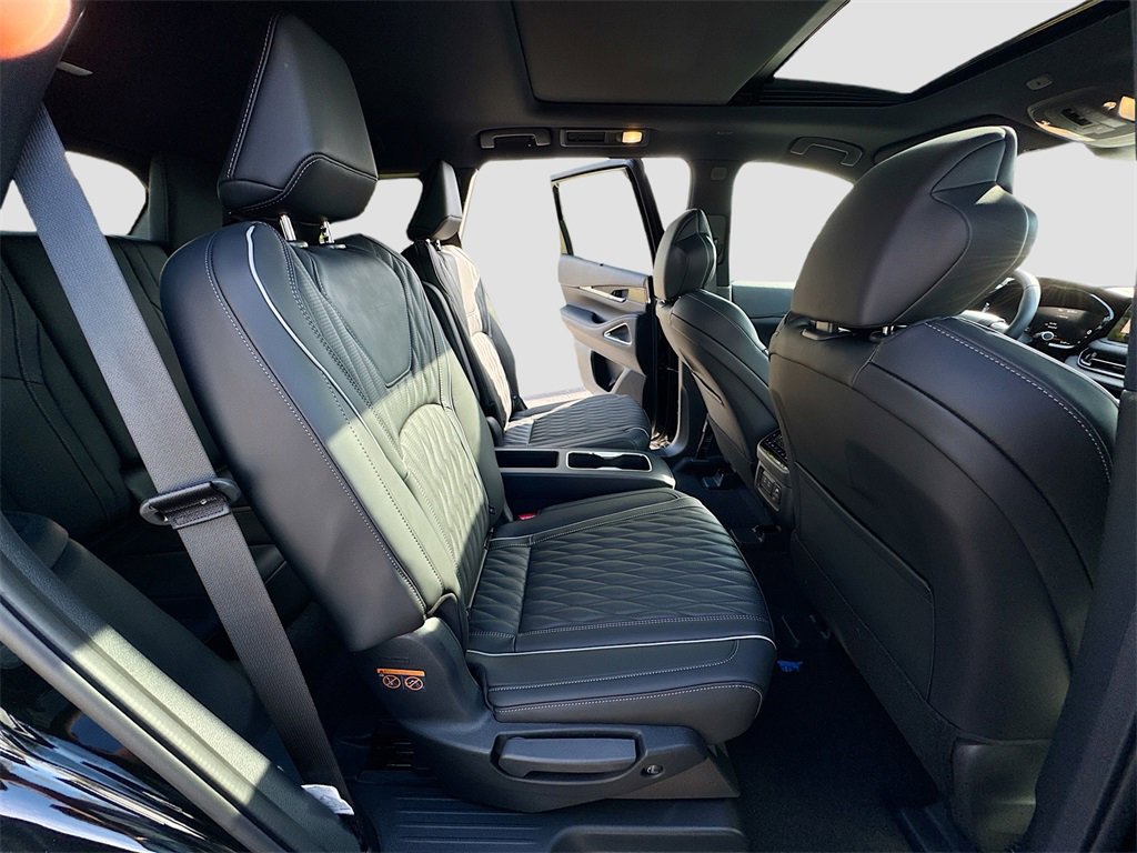 New 2026 INFINITI QX60 Autograph w/ Dark Cargo Package image 30