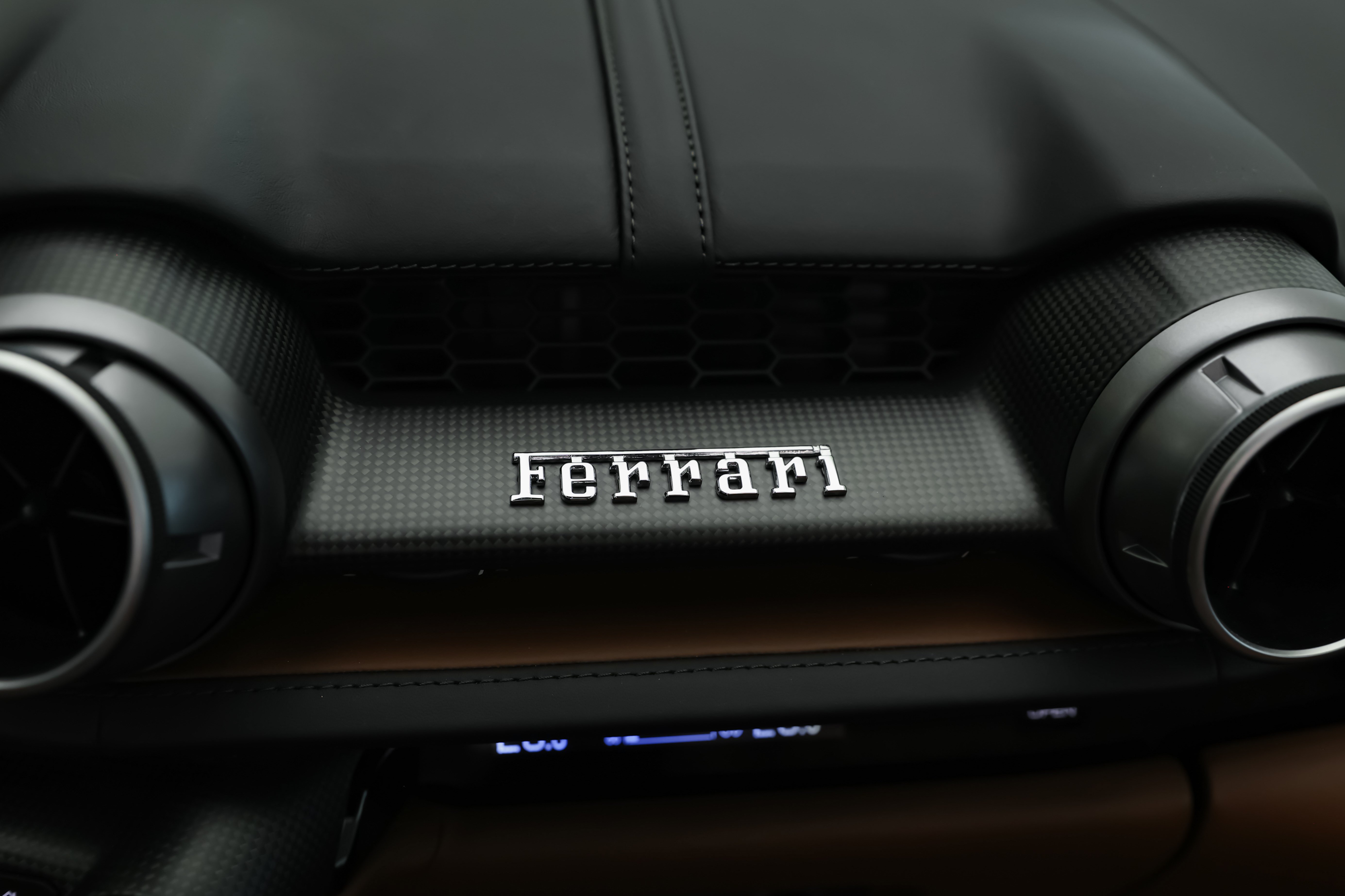 Used 2021 Ferrari 812 GTS RWD image 47