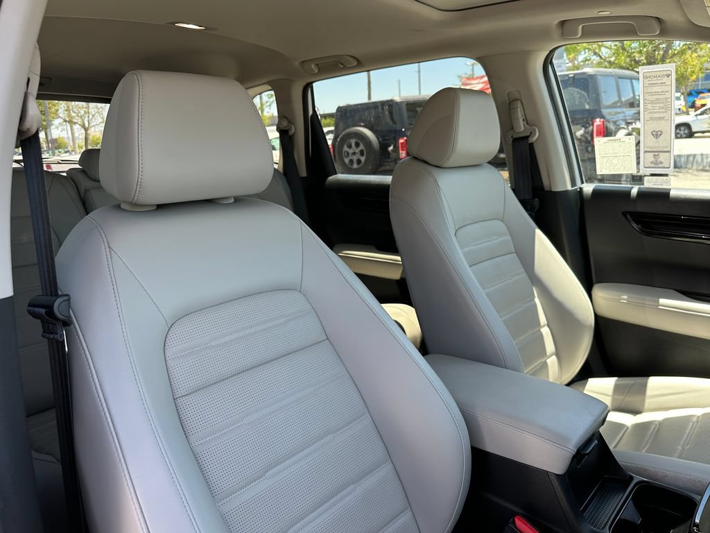 Used 2025 Honda CR-V EX-L image 17