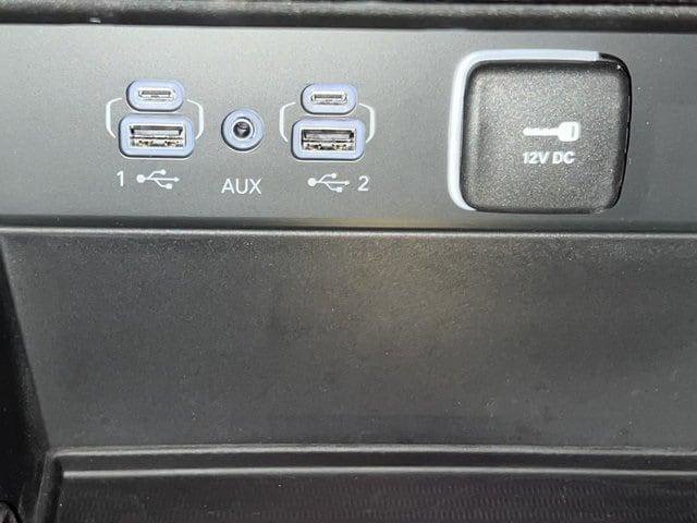 Certified 2023 Jeep Grand Cherokee Laredo image 11