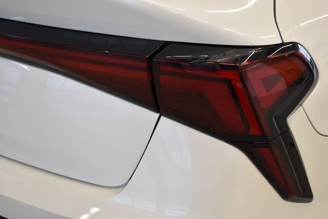 Used 2025 Kia K5 LXS image 12