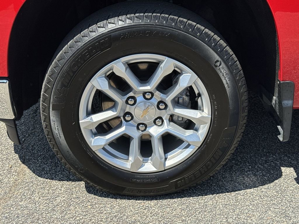 Used 2023 Chevrolet Silverado 1500 LT AWD/4WD image 10