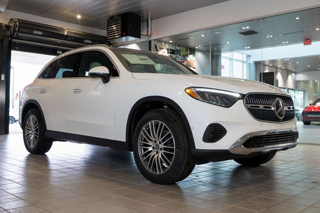 New 2026 Mercedes-Benz GLC 300 4MATIC