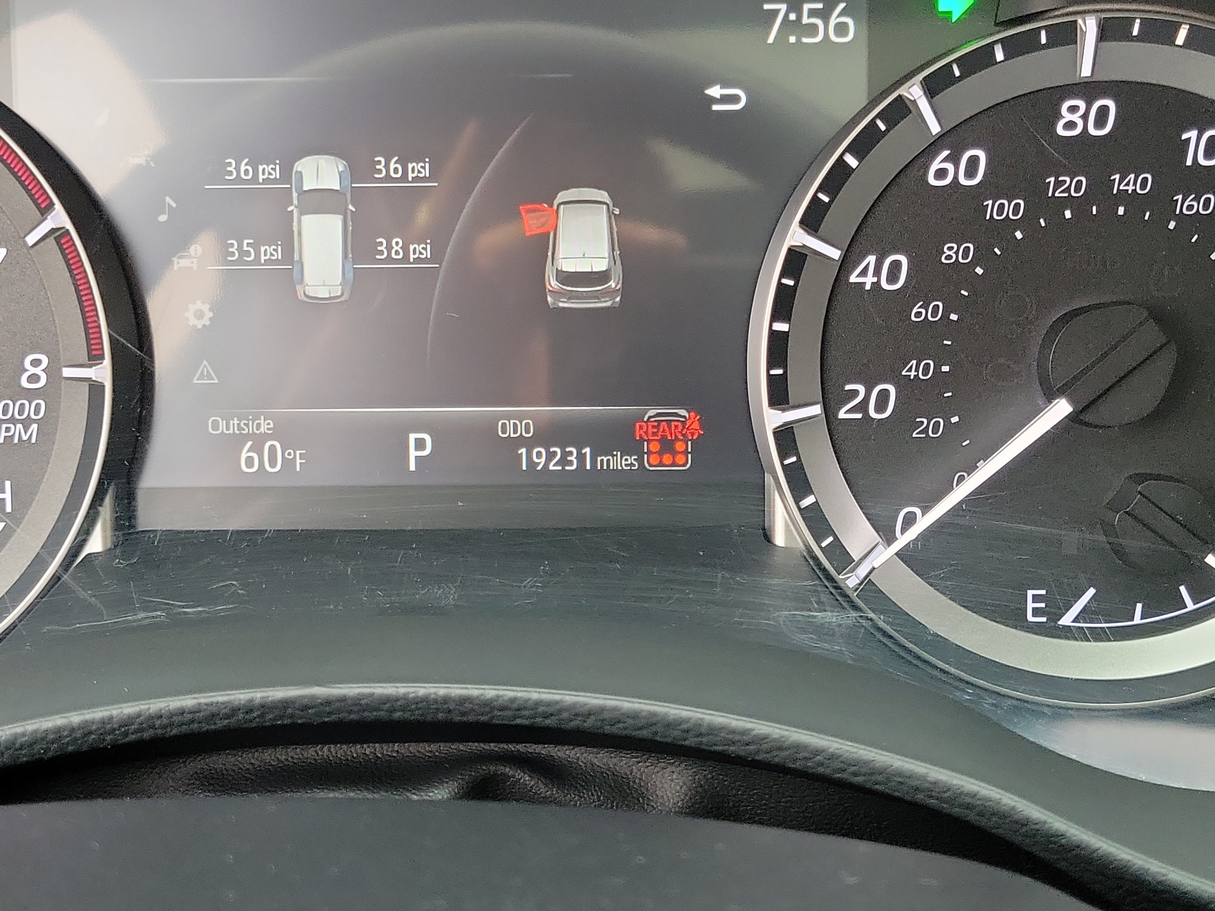 Used 2026 Toyota Highlander XLE AWD/4WD image 25