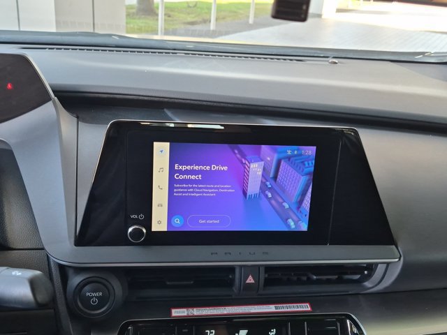 Used 2025 Toyota Prius LE FWD image 21