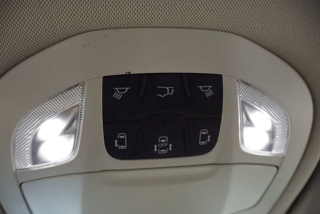 Certified 2023 Chrysler Pacifica Touring-L FWD image 33