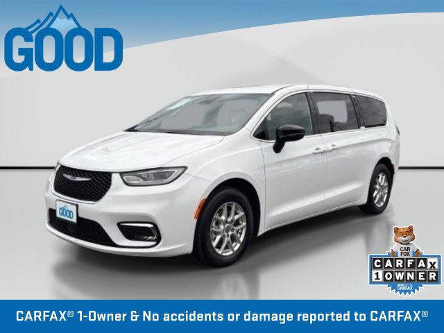 Used 2024 Chrysler Pacifica Touring