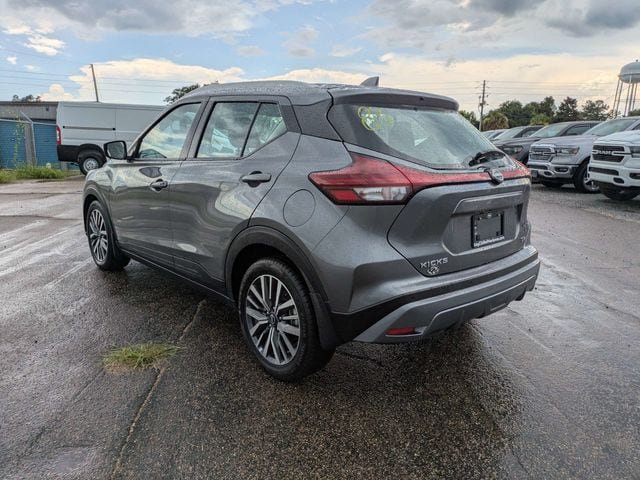 Used 2023 Nissan Kicks SV FWD image 6