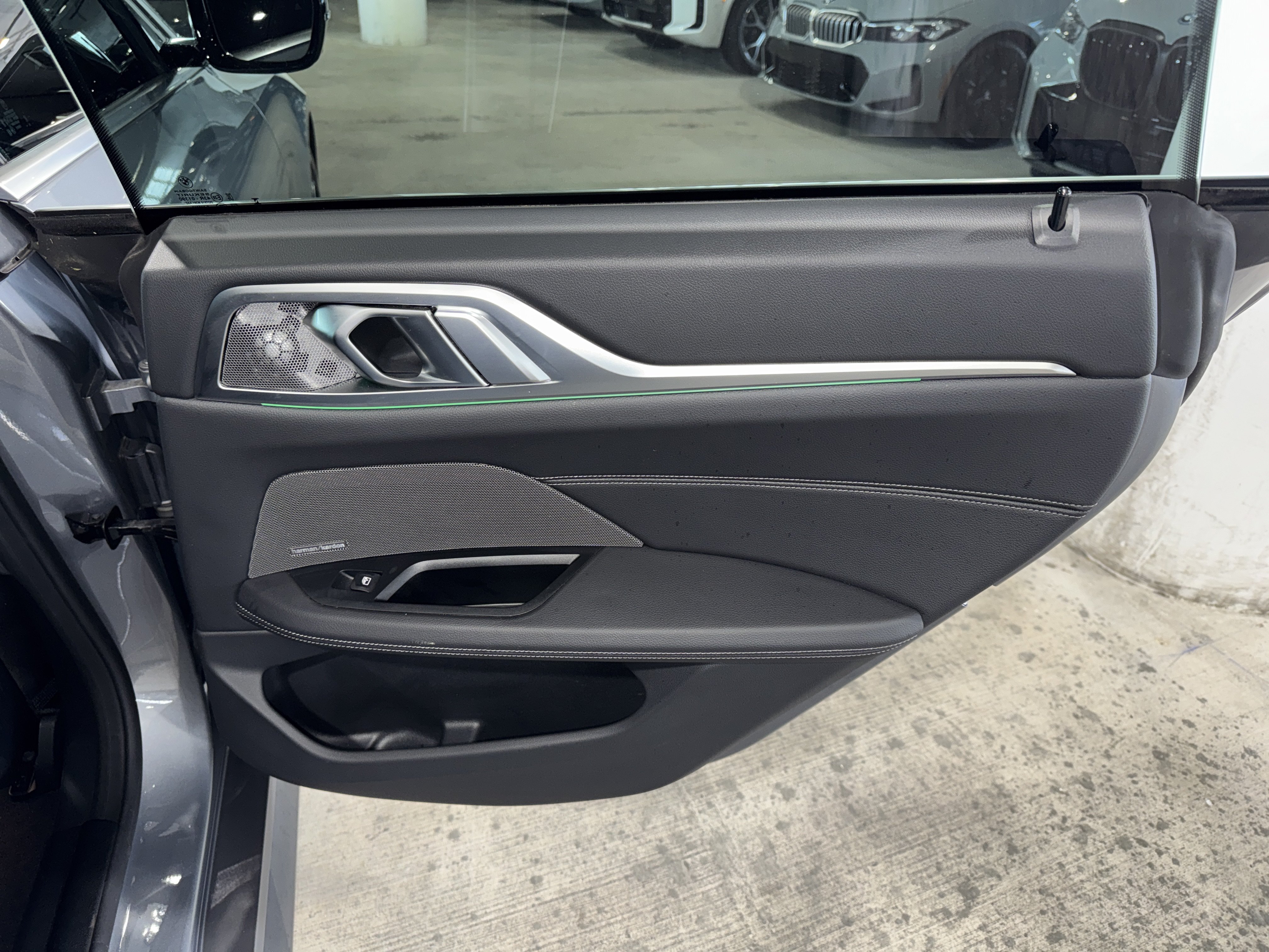 Used 2023 BMW i4 eDrive40 RWD image 11