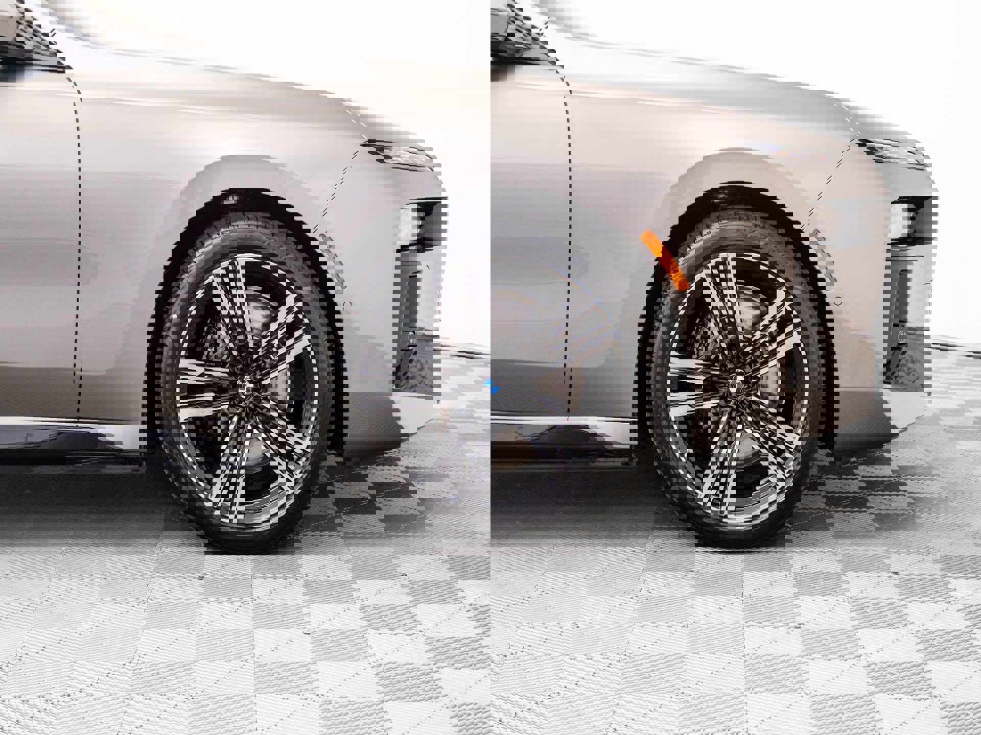 New 2026 BMW 750e xDrive w/ Executive Package image 44